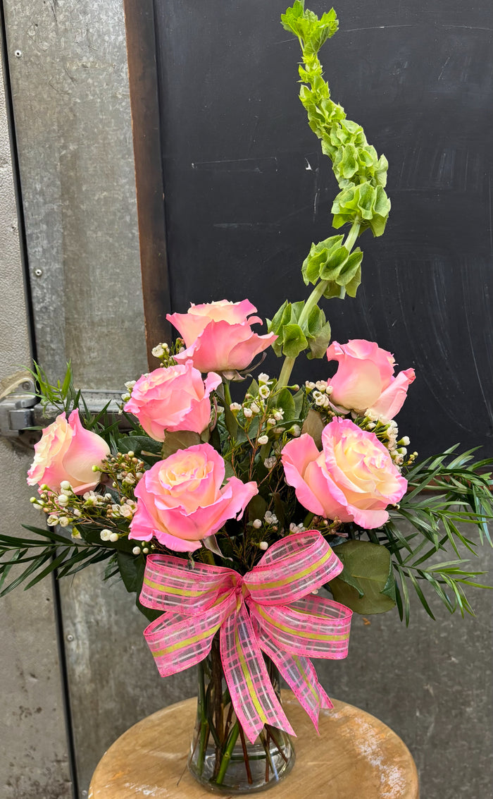 1/2 Dozen Standard Fresh Roses Cash & Carry-Designers Choice; Color May Differ