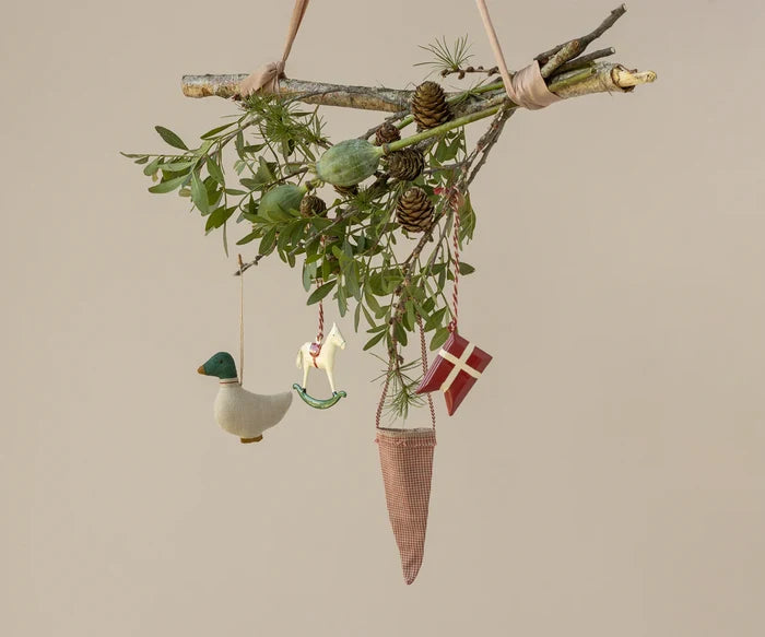 Cornet Ornament : Checker Red