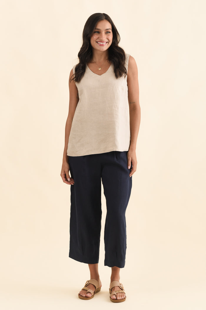 Inez Beige Linen Tank,Brunette model,alt text|model:Brontie