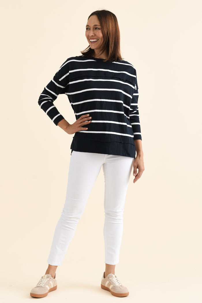 Jayne Navy Stripe Cotton Throw On Top,brunette model,Full Outfit,alt text|model:Cara