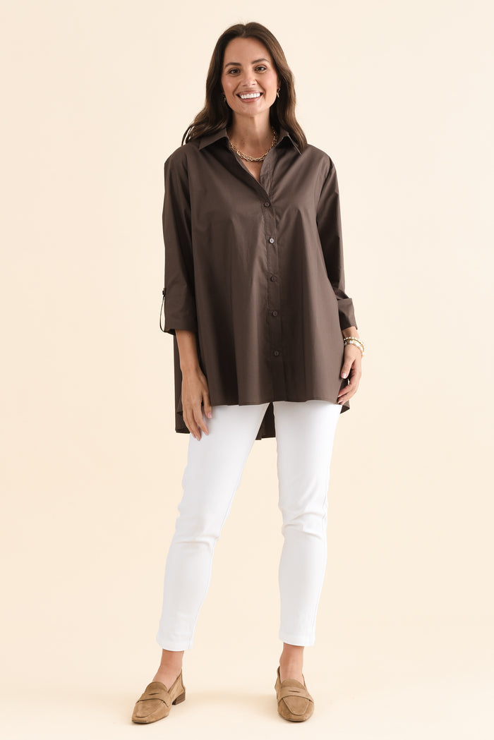 Jeanie Chocolate Cotton Pleated Shirt,Full Body,Brunette model,alt text|model:MJ