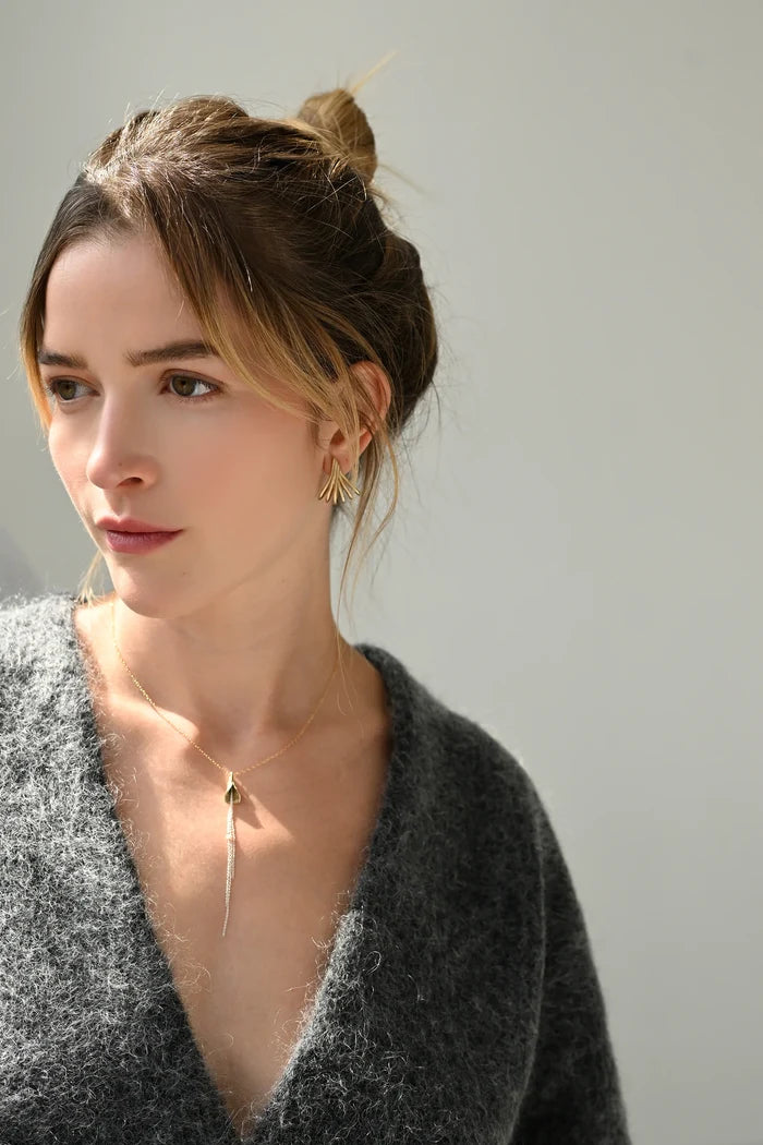 NP02 Peal Brass Necklace