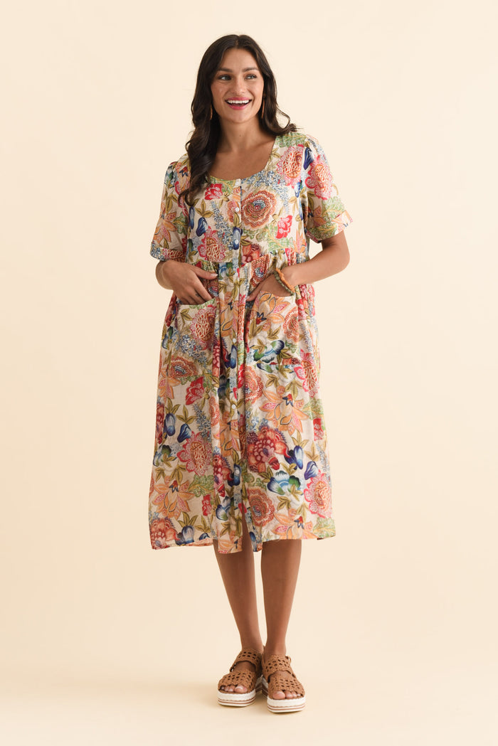 Rayna Orange Garden Button Dress,Brunette model,alt text|model:Brontie