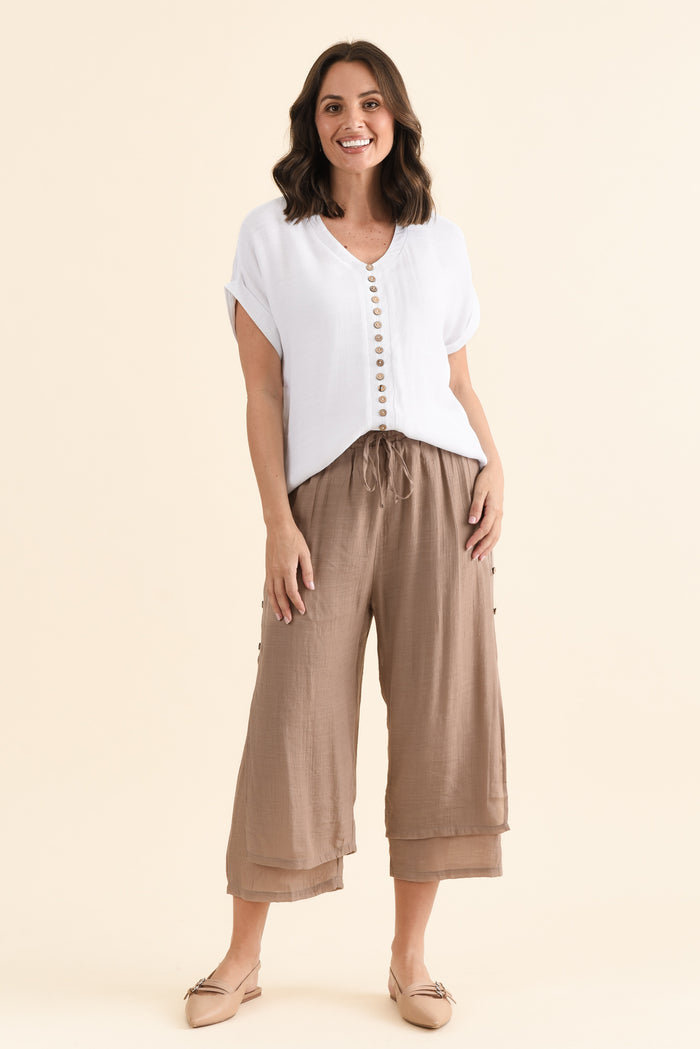 Watson Mocha Cotton Blend Layered Pants,brunette model,Full Outfit,alt text|model:MJ