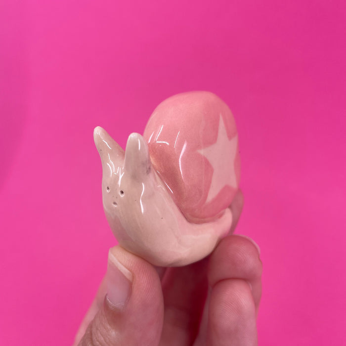 AK - Snail (Cream Star / Pink Shell)