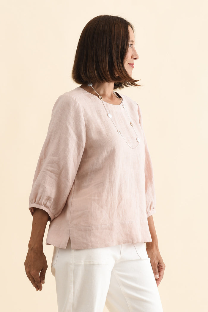Addie Blush Linen Sleeved Top,Brunette model,alt text|model:Cara