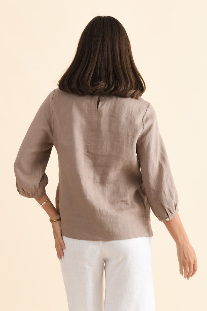 Addie Mocha Linen Sleeved Top,Brunette model,alt text|model:MJ