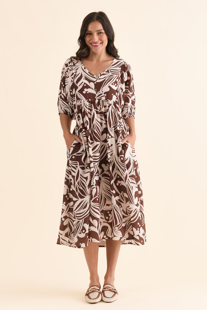 Adwin Chocolate Palm Pocket Dress,Front,Brunette model,alt text|model:Brontie