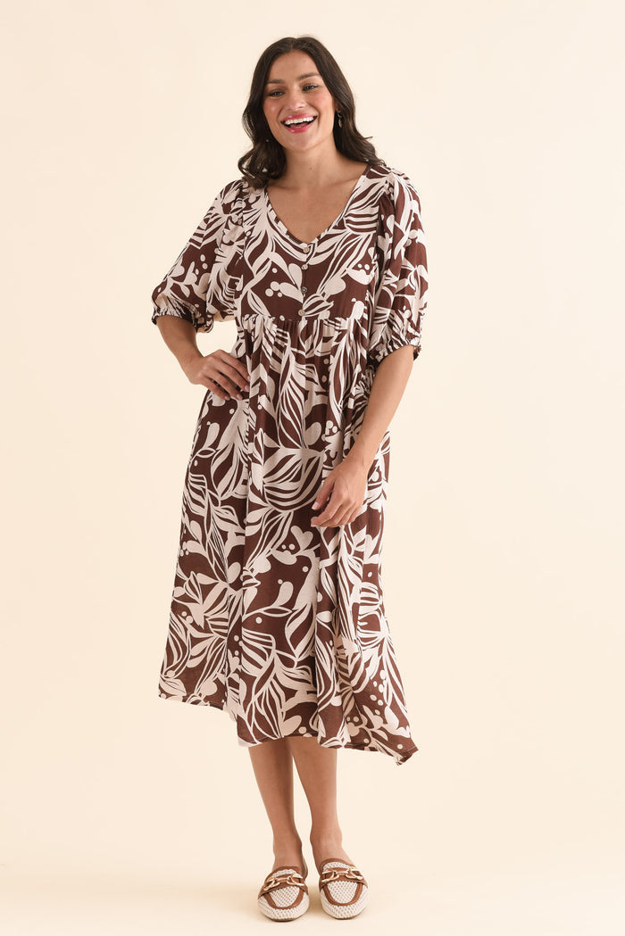 Adwin Chocolate Palm Pocket Dress,Full Body,Brunette model,alt text|model:Brontie