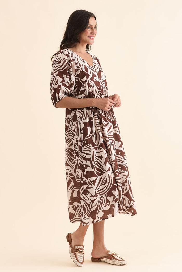 Adwin Chocolate Palm Pocket Dress,Side,Brunette model,alt text|model:Brontie