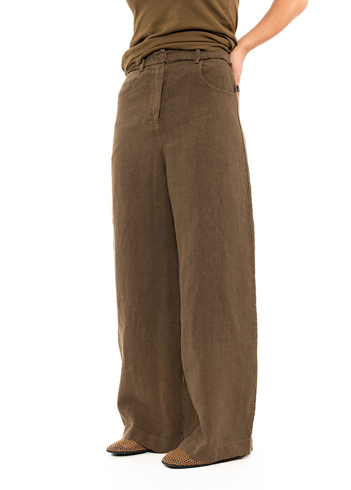 AEQUAMENTE TROUSER