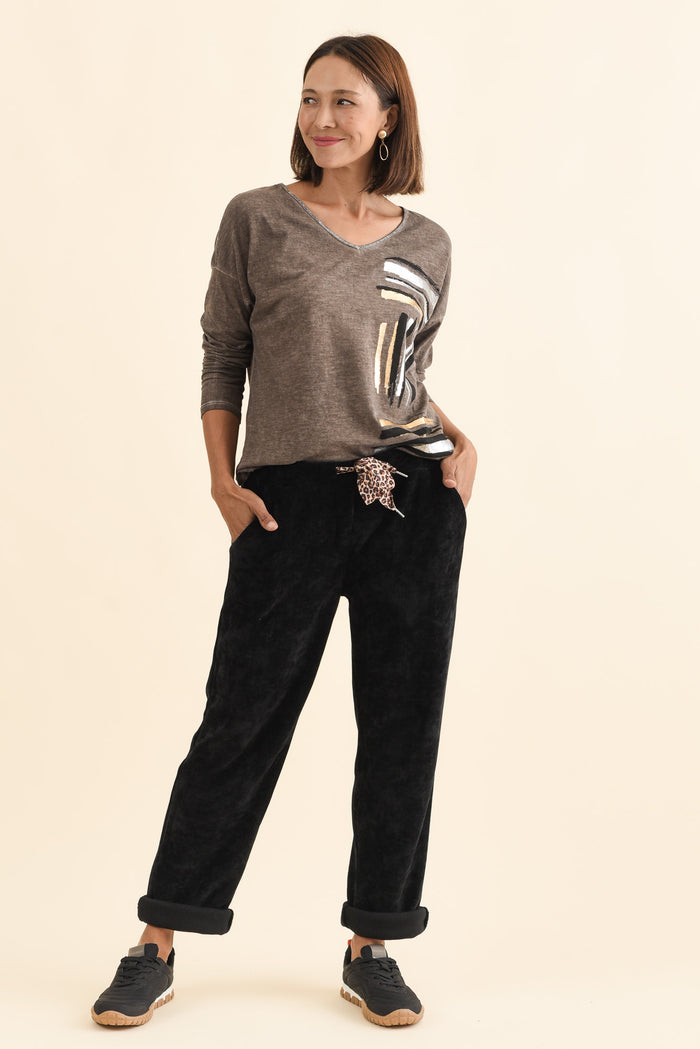 Agatti Black Drawstring Pants,Brunette model,alt text|model:Cara