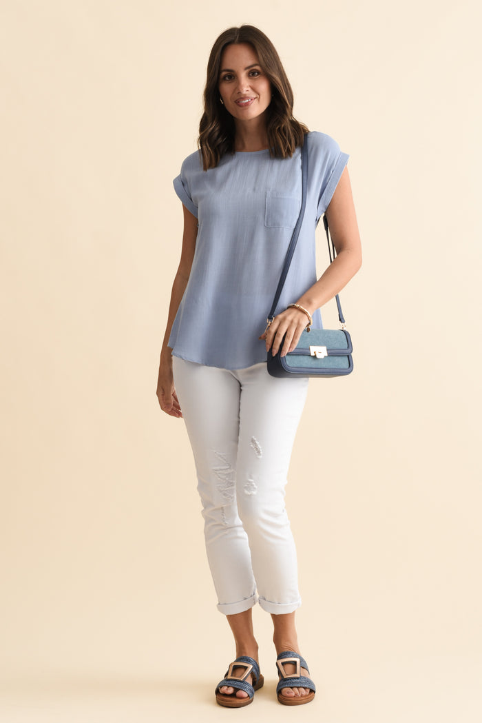 Aiden Blue Linen Blend Pocket Top,Brunette model,alt text|model:MJ