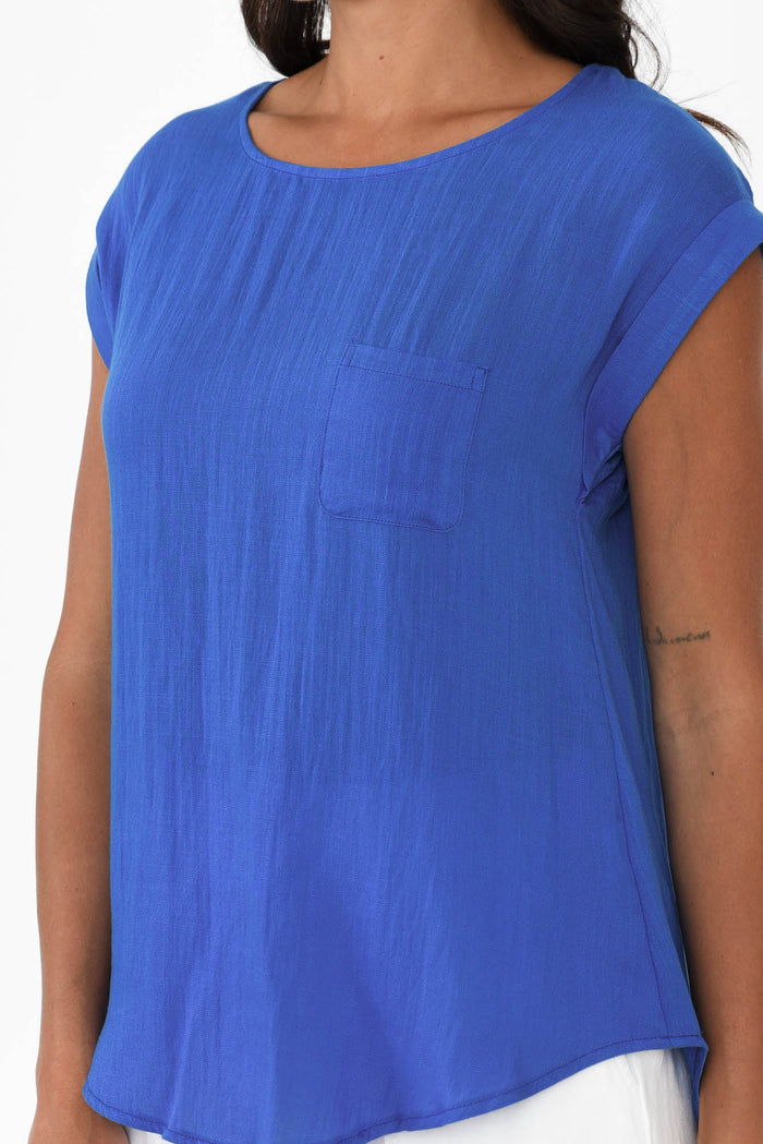 Aiden Cobalt Linen Blend Pocket Top,Brunette model,alt text|model:Brontie