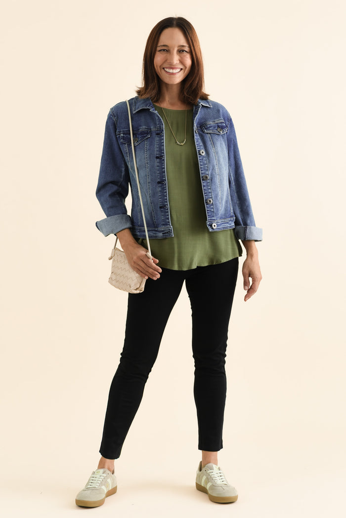 Aiden Khaki Linen Blend Pocket Top,brunette model,Full Outfit,alt text|model:Cara