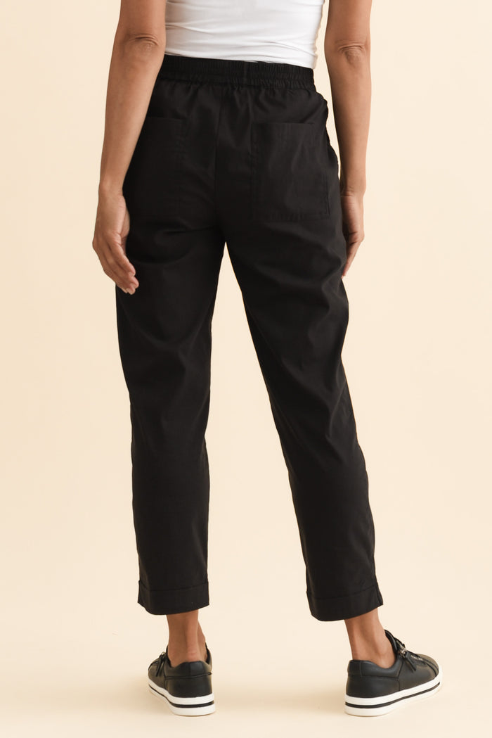 Air-Lite Black Stretch Cropped Pants,Brunette model,alt text|model:Cara