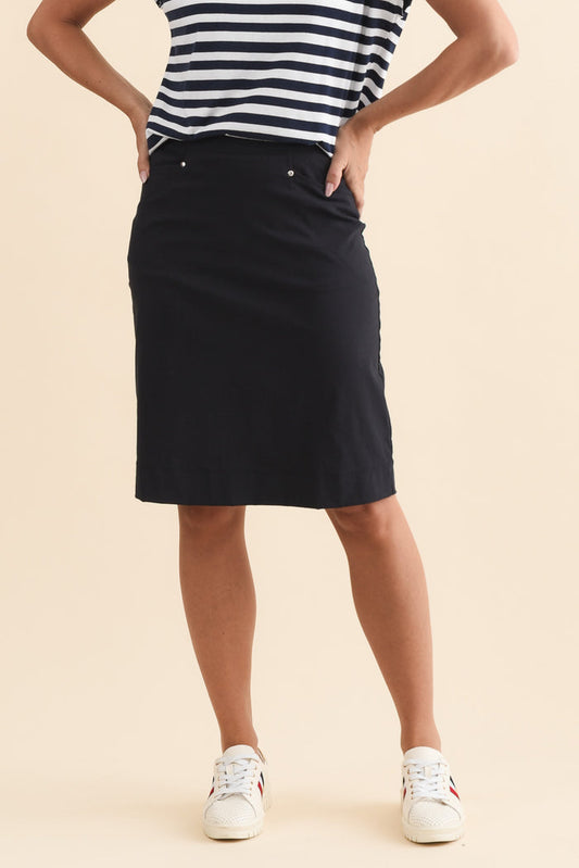 Air-Lite Navy Stretch Pocket Skirt,Brunette model,alt text|model:MJ