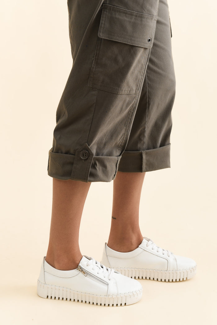 Air-Lite Olive Stretch Cargo Pants,Detail,Brunette model,alt text|model:Brontie