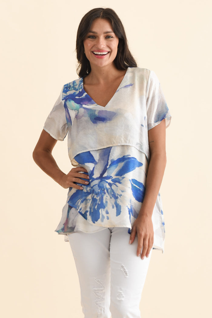 Alvina Blue Flower Layered Tunic Top,Brunette model,alt text|model:Brontie