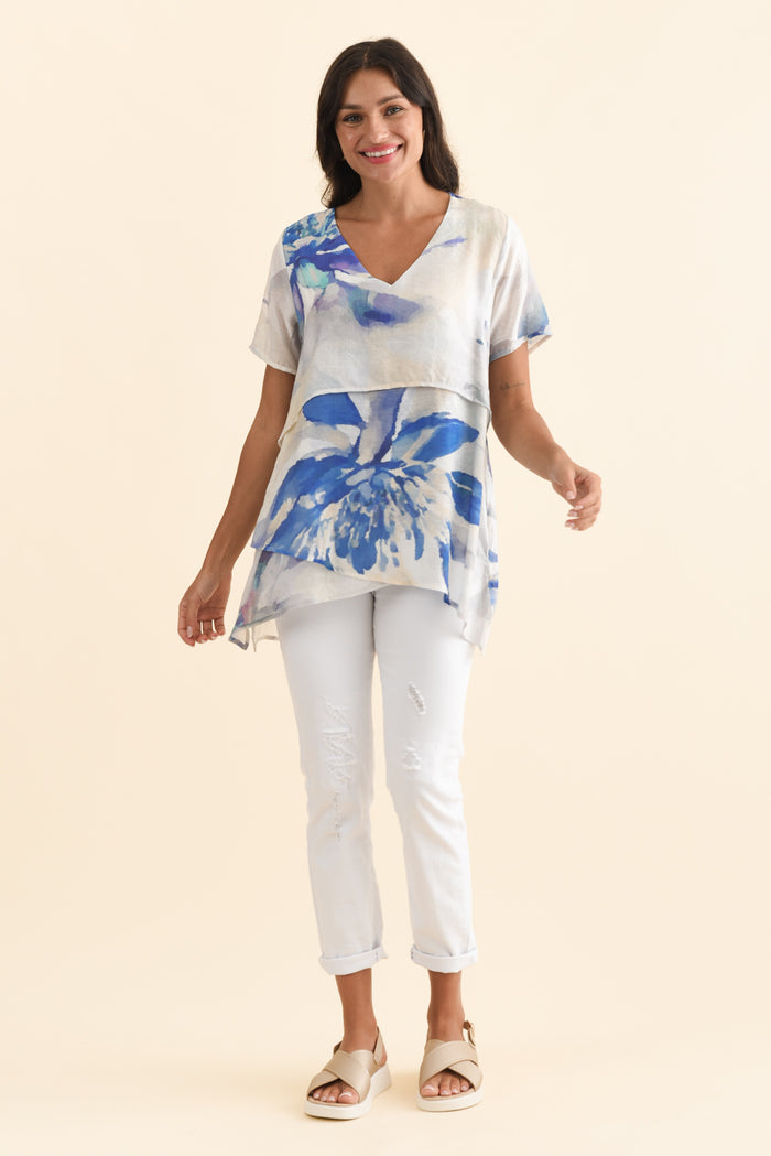 Alvina Blue Flower Layered Tunic Top,Brunette model,alt text|model:Brontie