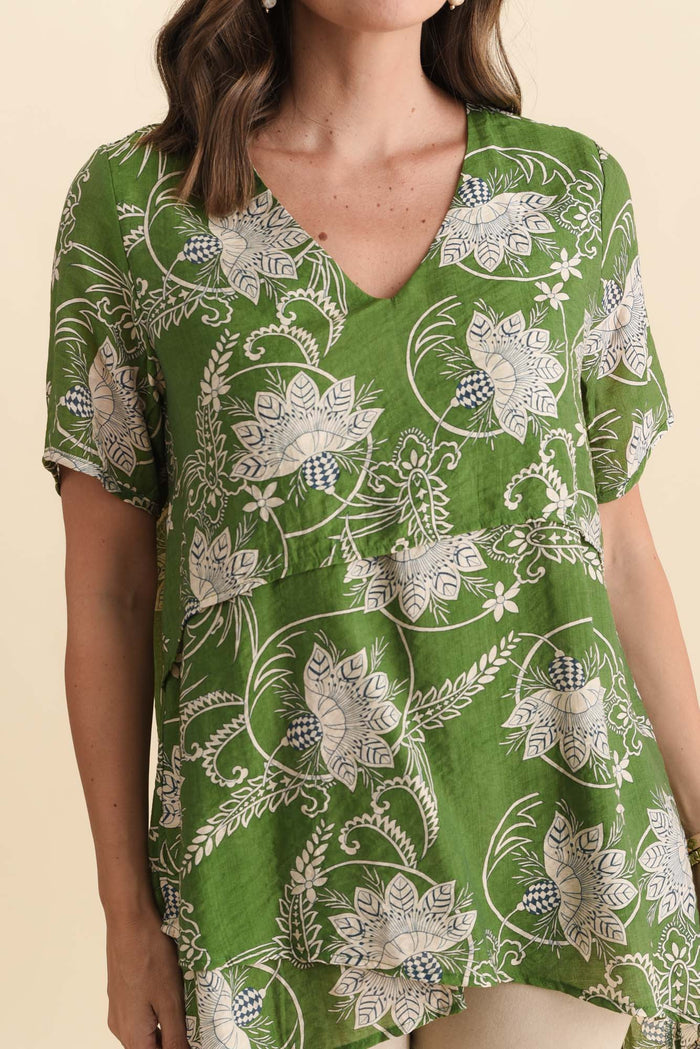 Alvina Green Floral Layered Tunic Top,Brunette model,alt text|model:MJ