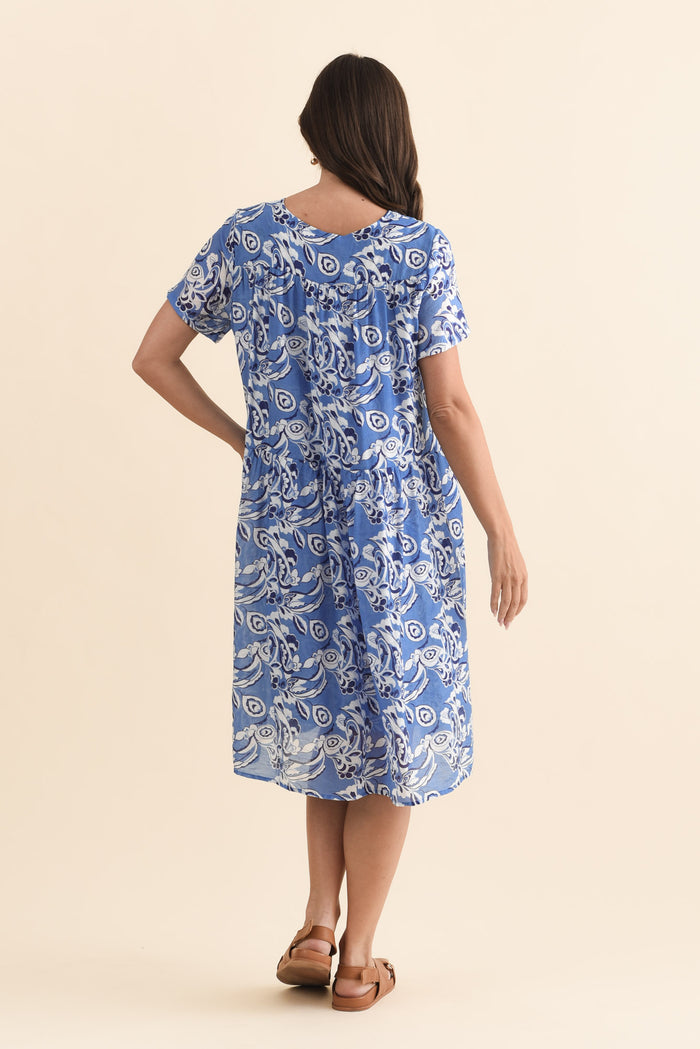 Alysse Blue Floral Pocket Dress,Brunette model,alt text|model:MJ