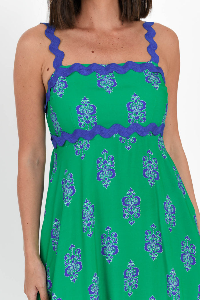 Annalise Green Mosaic Maxi Dress,Brunette model,alt text|model:MJ