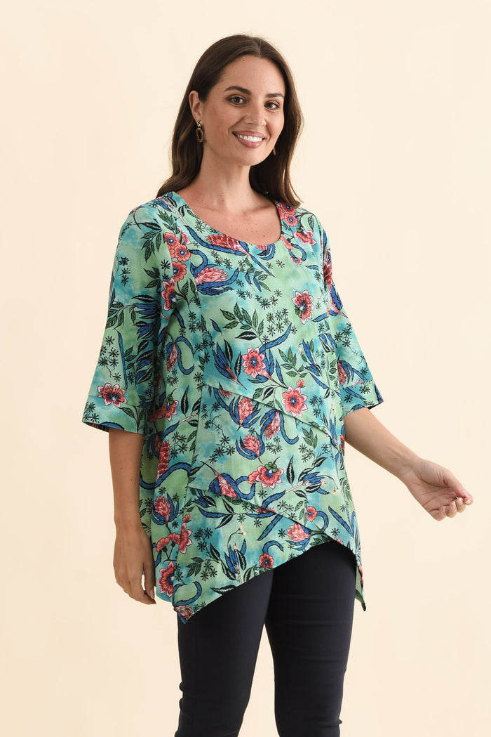 Anya Blue Garden Linen Cotton Top,Brunette model,alt text|model:MJ