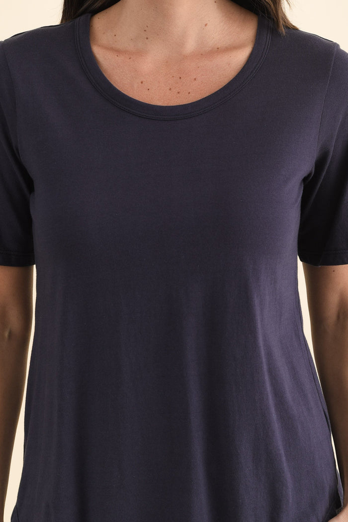 Ariana Navy Cotton Tee,Brunette model,alt text|model:MJ