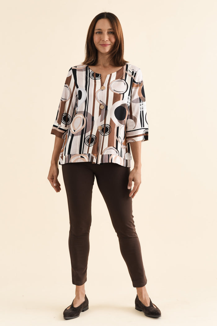 Augusta Tan Geo Linen Cotton Top,brunette model,Full Outfit,alt text|model:Cara