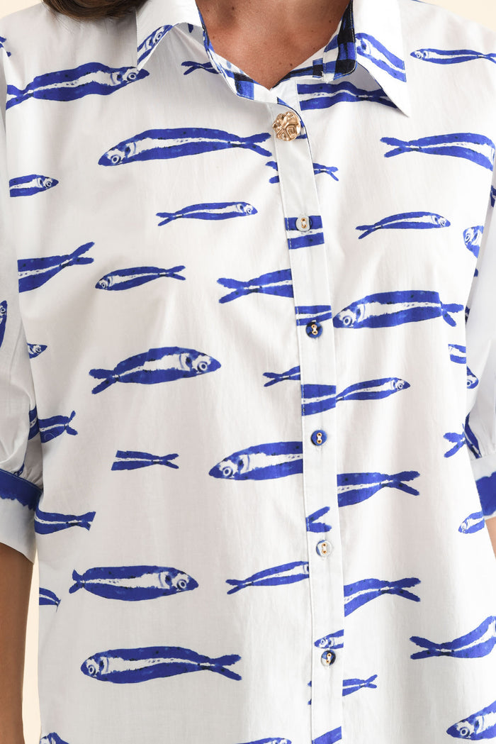 Aylan Blue Sea Cotton Shirt,Brunette model,alt text|model:MJ