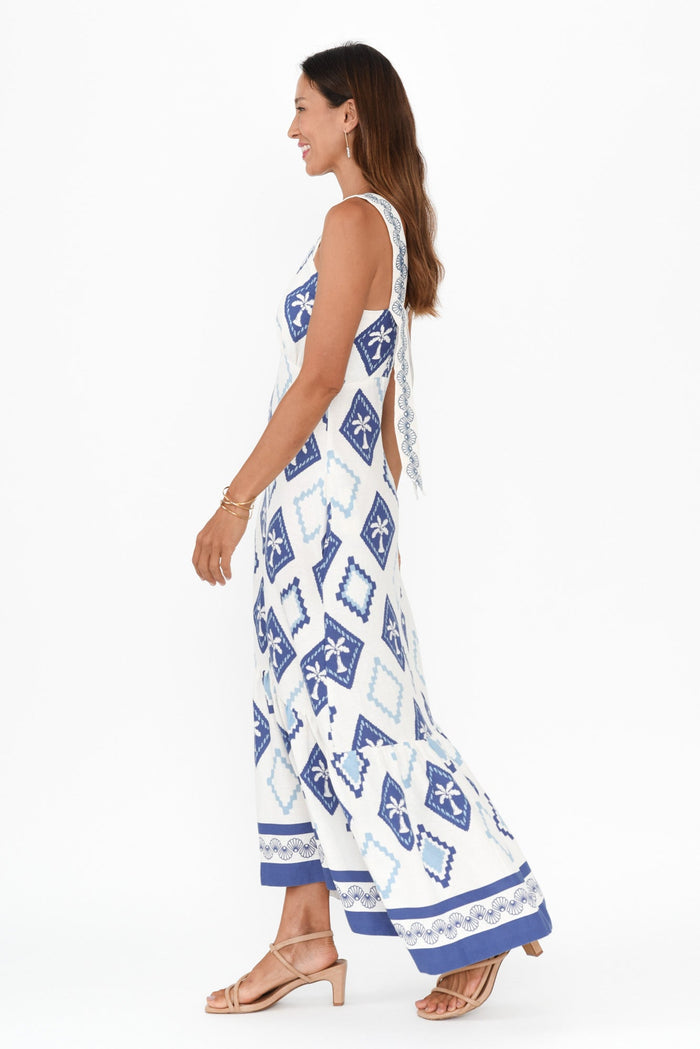 Bateau Blue Palm Linen Dress,Brunette model,alt text|model:Cara