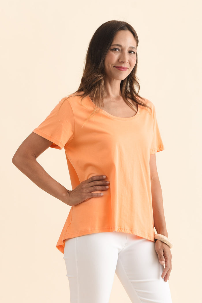 Beau Orange Cotton Tee,Brunette model,alt text|model:Cara