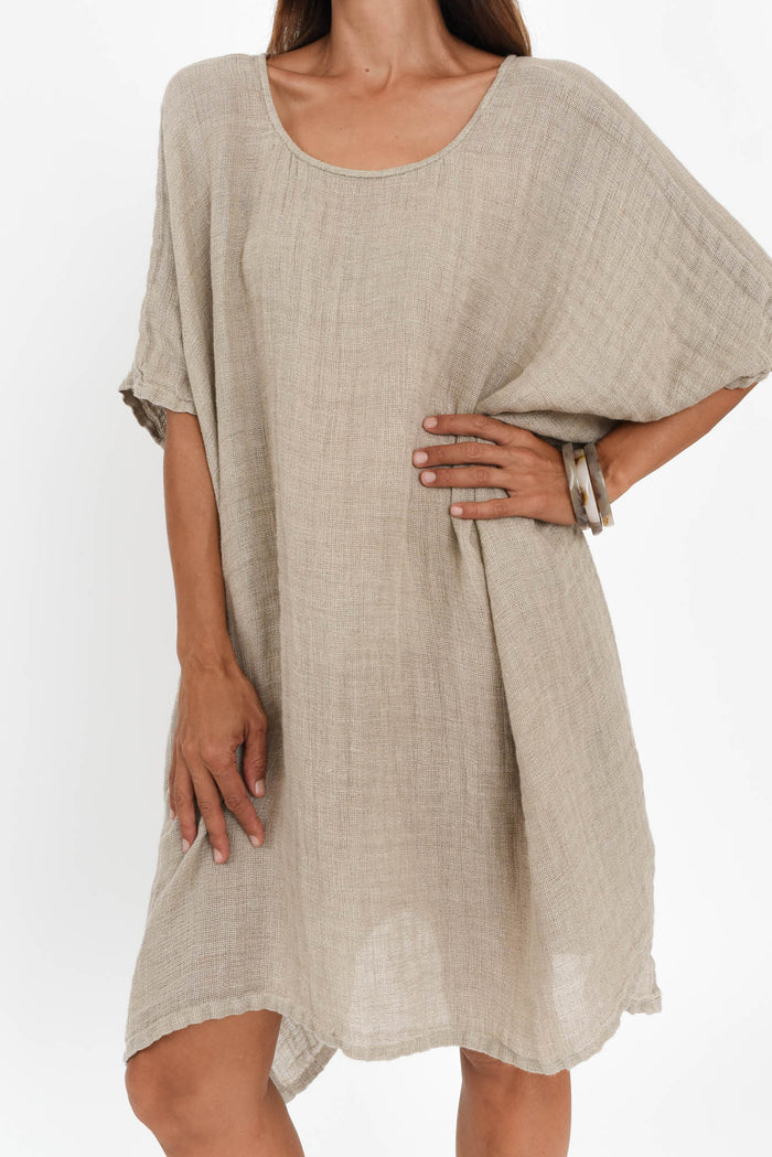 Belize Natural Linen Kaftan,Brunette model,alt text|model:Cara