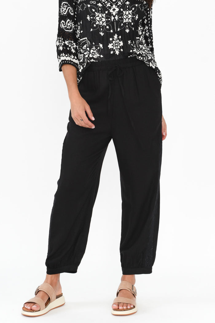 Beretta Black Lace Linen Blend Pants,Brunette model,alt text|model:Brontie
