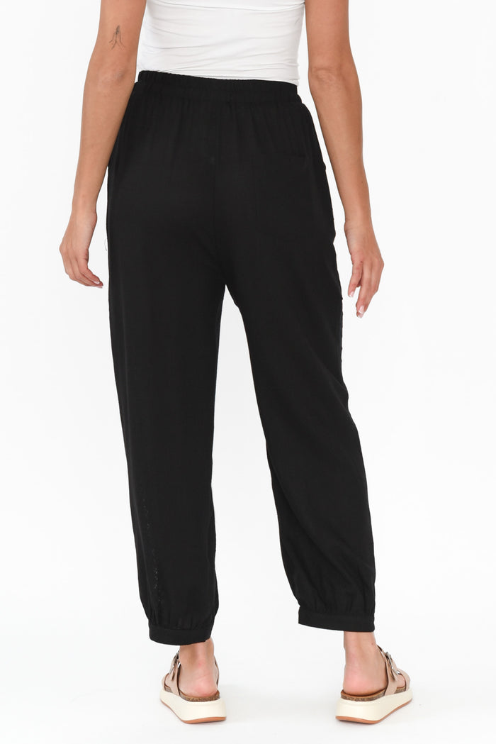 Beretta Black Lace Linen Blend Pants,Brunette model,alt text|model:Brontie