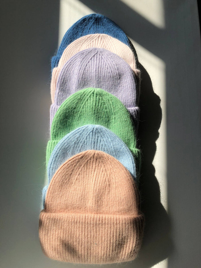 BILLY BAMBOO ROYAL ANGORA WOOL BEANIE - snow pastel