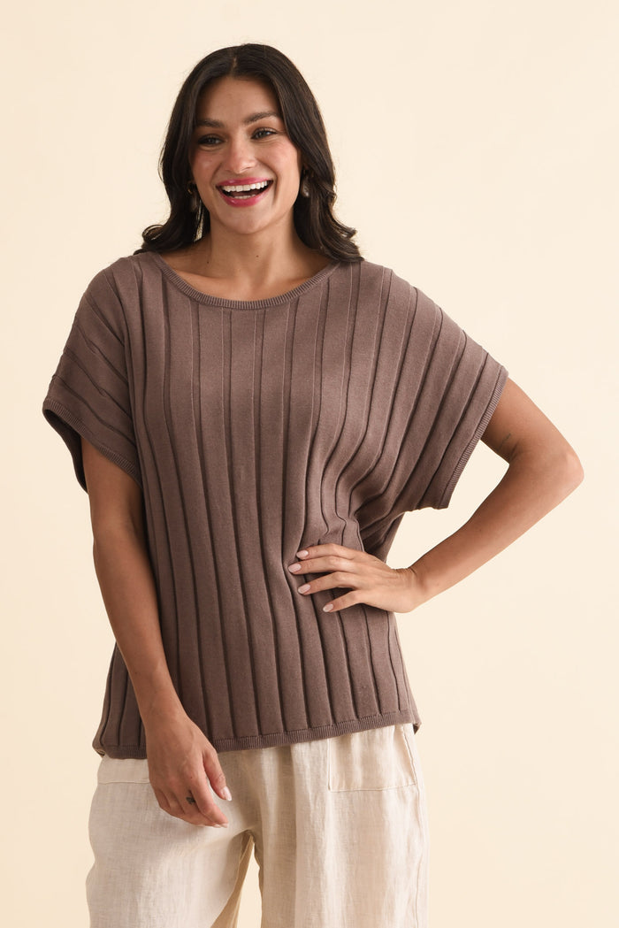 Blake Mocha Cotton Linen Knit Top,Brunette model,alt text|model:Brontie