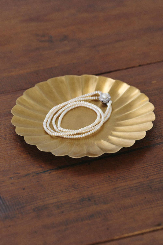 Brass Petal Tray (M)