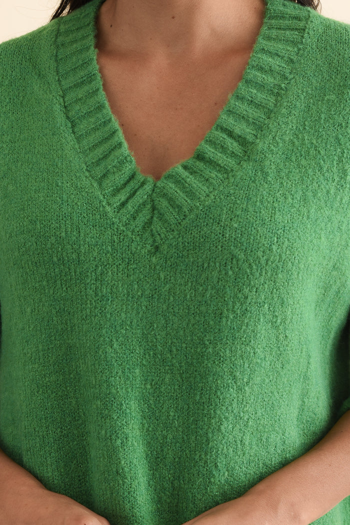 Brilla Green V Neck Jumper,Brunette model,alt text|model:Brontie