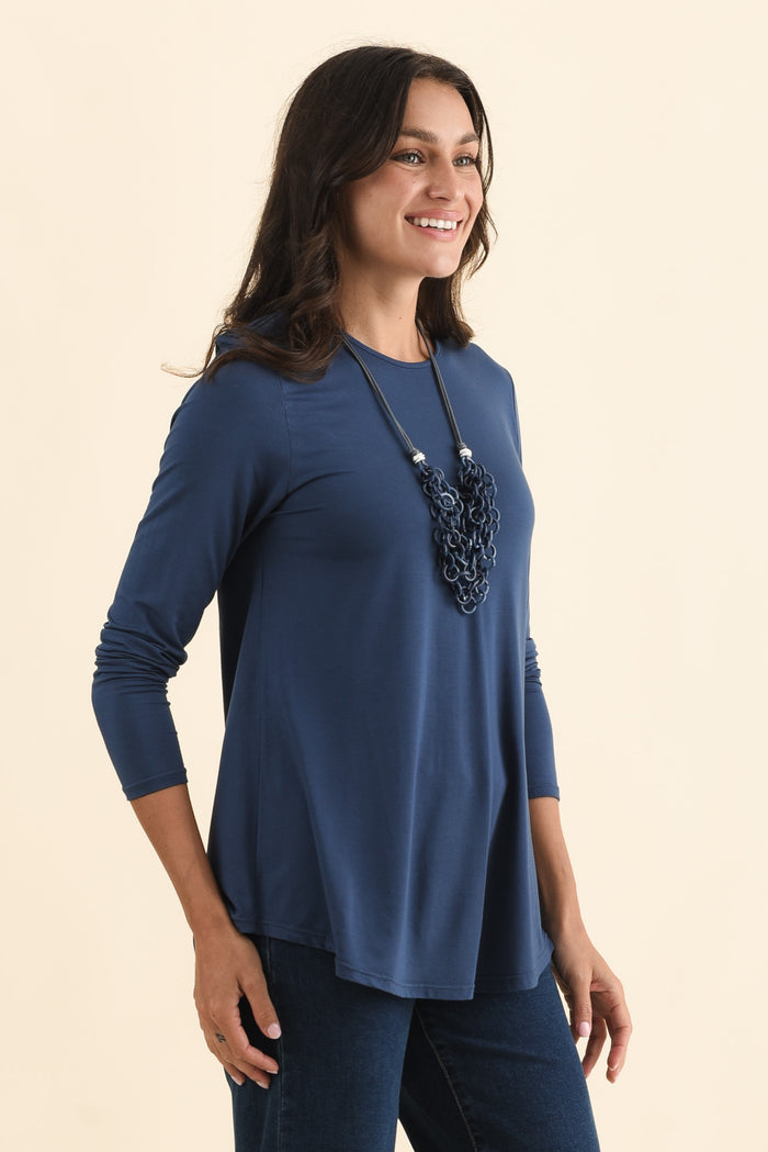 Buttery Carla Blue Top,Brunette model,alt text|model:Brontie