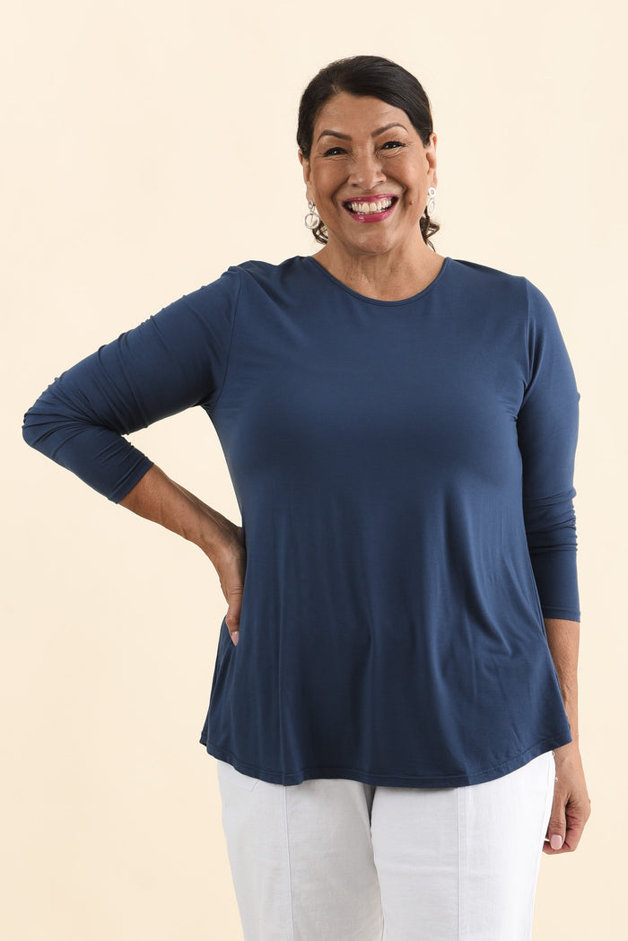 Buttery Carla Blue Top,Brunette model,alt text|model:Pilita