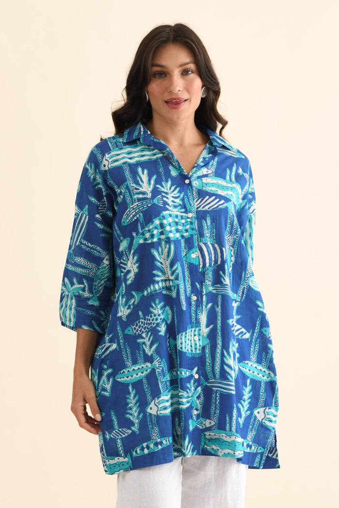 Carden Cobalt Sea Cotton Tunic,Brunette model,alt text|model:Brontie
