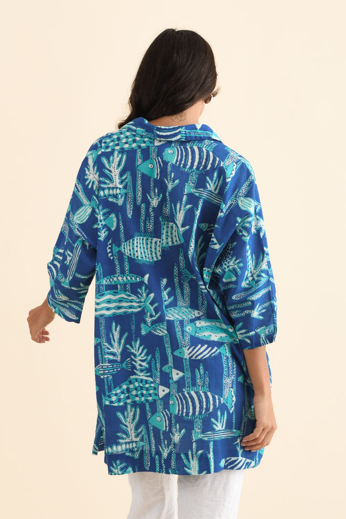 Carden Cobalt Sea Cotton Tunic,Brunette model,alt text|model:Brontie