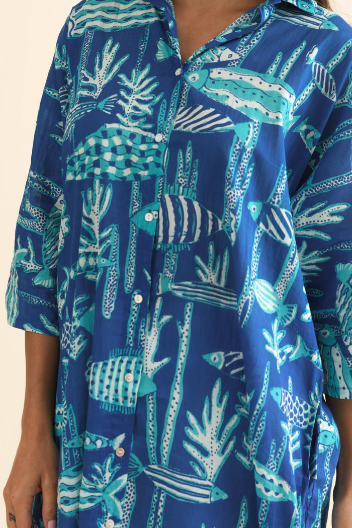 Carden Cobalt Sea Cotton Tunic,Brunette model,alt text|model:Brontie