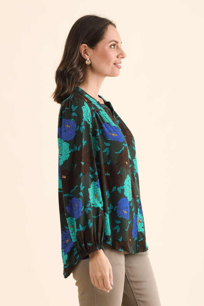 Carina Green Flower Sleeved Blouse,brunette model,Side of Outfit,alt text|model:MJ