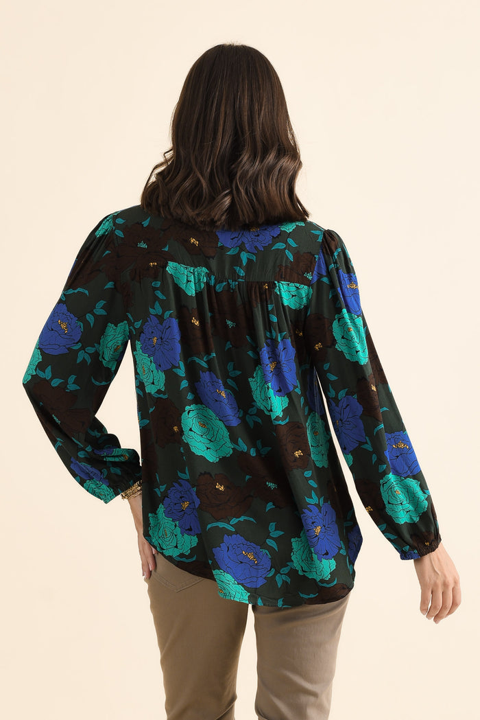 Carina Green Flower Sleeved Blouse,brunette model,Back of Outfit,alt text|model:MJ