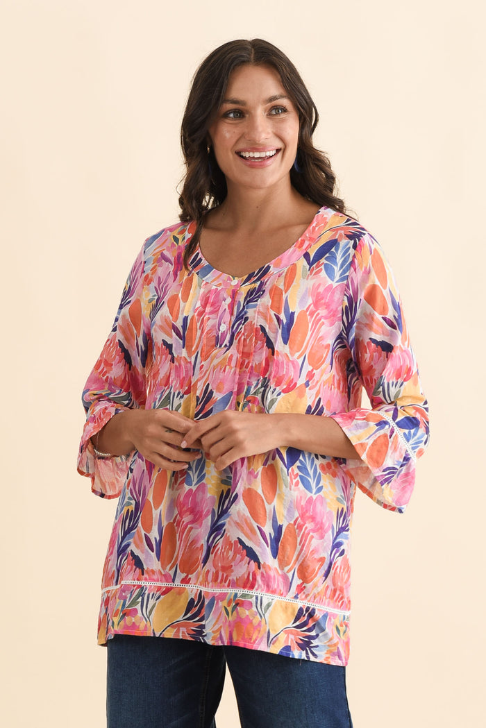 Cassidy Red Blossom Cotton Sleeved Top,Brunette model,alt text|model:Brontie