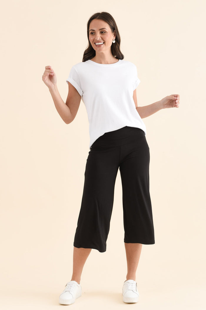 Cassie Black Bamboo Cropped Pants,Full Body,Brunette model,alt text|model:MJ