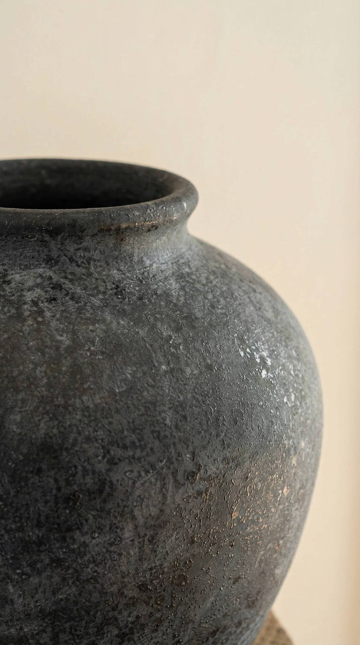 Ceramic Vase, Vintage Style, Black - Athena